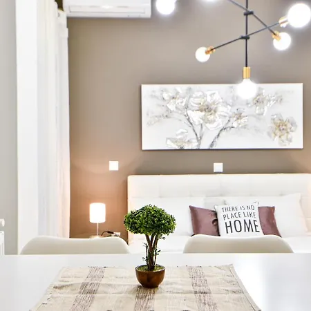 Apartment Lovely Renovated Studio Athens